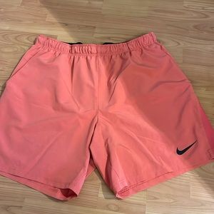 New without tags Nike mens dry fit shorts size xxl
